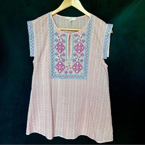 Entro Embroidered Seersucker Sleeveless Top